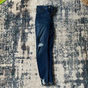 High rise ripped jeans